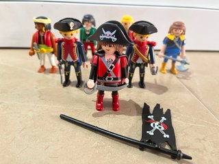 Lote Playmobil Piratas y Soldados