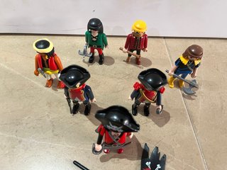 Lote Playmobil Piratas y Soldados