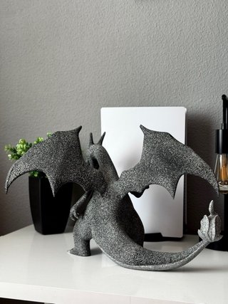 Figura Charizard PLNC