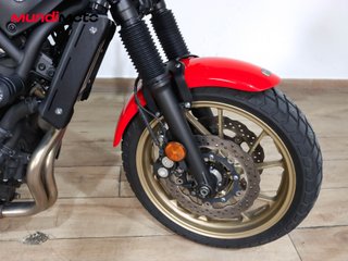 YAMAHA XSR 700
