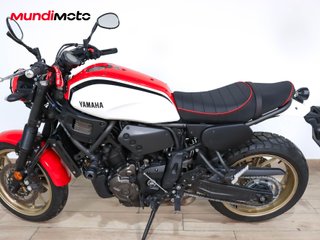 YAMAHA XSR 700