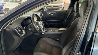 Volvo V60 2.0 B4 D MOMENTUM CORE AUTO 197 5P