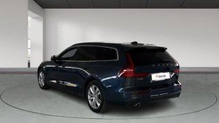 Volvo V60 2.0 B4 D MOMENTUM CORE AUTO 197 5P