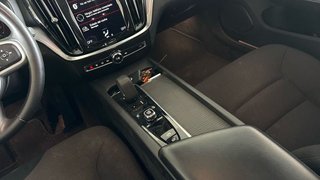Volvo V60 2.0 B4 D MOMENTUM CORE AUTO 197 5P