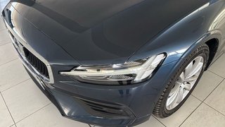 Volvo V60 2.0 B4 D MOMENTUM CORE AUTO 197 5P