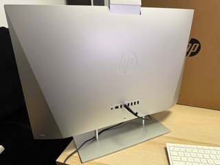 PC All In One HP 27", i5, 8gb, 512gb ssd, perfecto