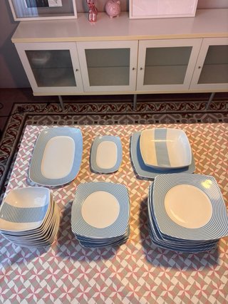 Vajilla porcelana azul y blanca