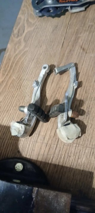 Recambios bicicleta: manillar, sillín, frenos