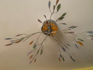 Lámparas de árbol multicolor y plateadas
