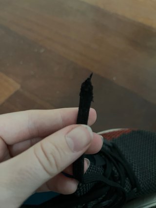 Zapatillas Adidas Negras y Rojas