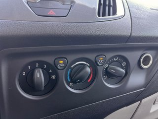 Ford Tourneo Custom 2013