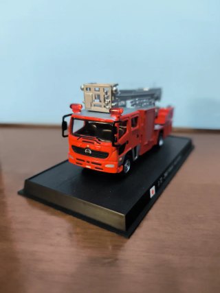 Modellino Camion Vigili del Fuoco NIKKI SKYARM