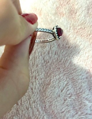 Anillo Pandora Corazón Rojo y Circonitas