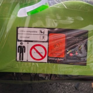 Alzatina per bambini con disegno città