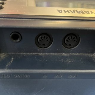 Teclado Yamaha PSR-270 61 teclas MIDI