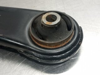 BRAZO SUSPENSION INFERIOR DELANTERO IZQUIERDO MIT
