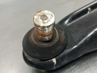 BRAZO SUSPENSION INFERIOR DELANTERO IZQUIERDO MIT