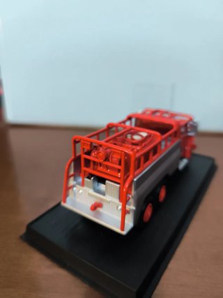 Modellino Camion Vigili del Fuoco 1:57