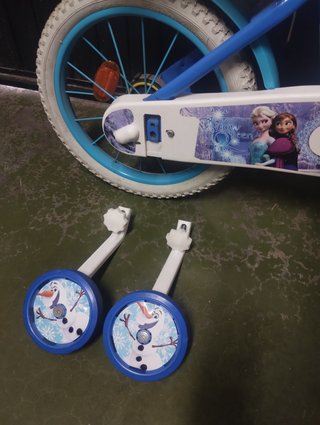 Bicicleta Infantil Frozen 16 con Ruedines