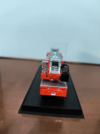 Modellino Camion Vigili del Fuoco 1:80