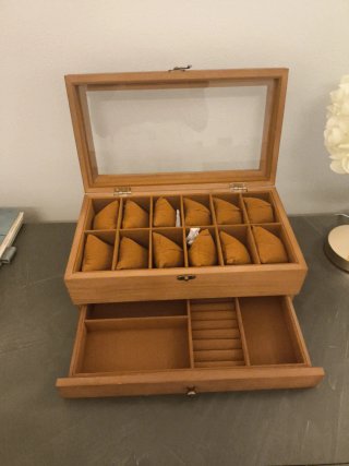 Scatola porta orologi in legno