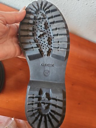 Botines Geox piel efecto serpiente