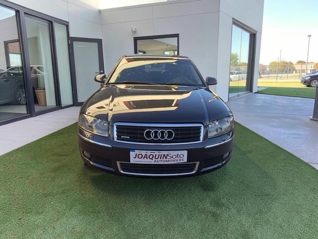 Audi A8 2004