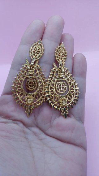 Pendientes Étnicos Zarina Chapado Oro