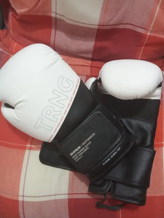 Guantes de Boxeo TRNG Decathlon Outshock