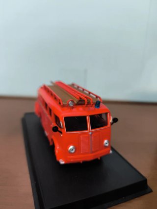 Modellino Camion Vigili del Fuoco Berliet