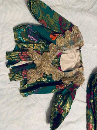 Traje de Fallera Brocado Verde y Dorado