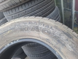 235 70 R16 104T Hankook - 1 neumático casi sin uso