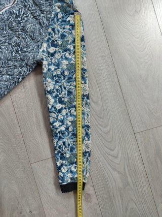 Cazadora Tennis Talla M Flores y Geométrico