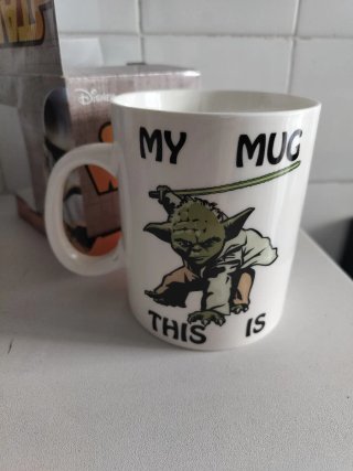 Taza Star Wars Yoda. Nueva