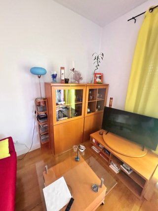 Mesa de comedor y 4 sillas madera
