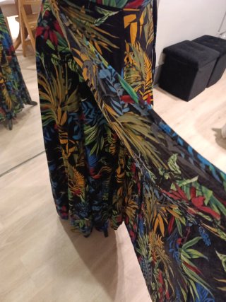 Falda larga estampado tropical