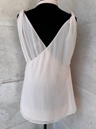 Blusa de gasa rosa , con tirantes ideal para veran