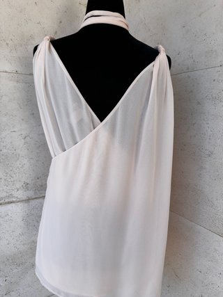 Blusa de gasa rosa , con tirantes ideal para veran