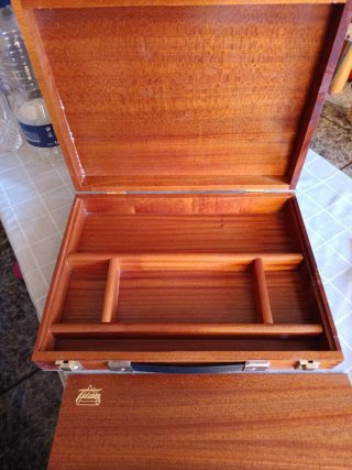 Caja de madera para pinturas arte Titan