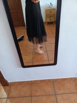 Falda Zara plisada con topos