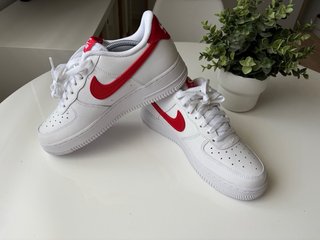 Nike Air Force 1 Talla 40 Rojo/Blanco sin estrenar
