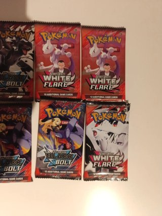 8 Paquetes Pokémon Black & White