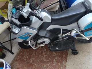 Moto a batería BMW para niños
