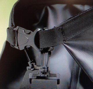 MOCHILA IMPERMEABLE "COURSE". A ESTRENAR