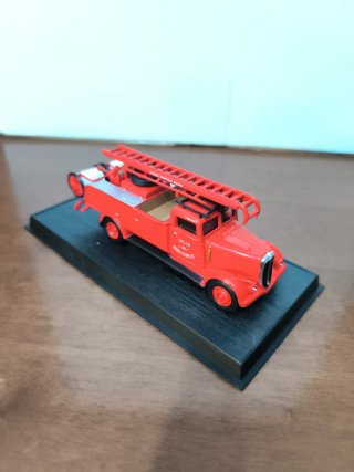 Modellino Camion Vigili del Fuoco Berliet AP80