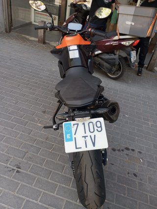 KTM 890 DUKE 2021 Naranja/Negra