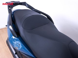YAMAHA TRICITY 300