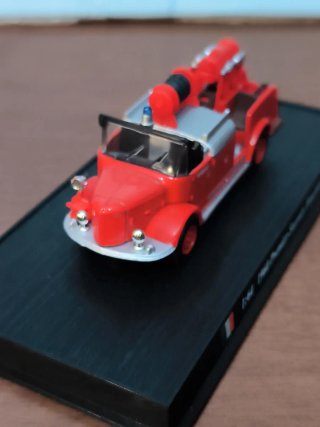 Modellino Camion Vigili del Fuoco 1:64