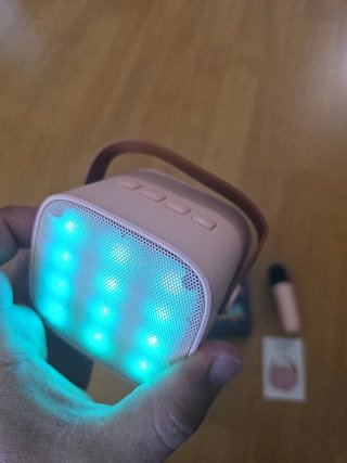 Máquina Karaoke Ankuka Rosa con Micrófono