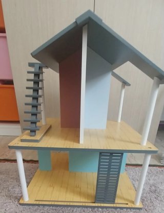 Casita de madera Lidl y muebles de muñecas